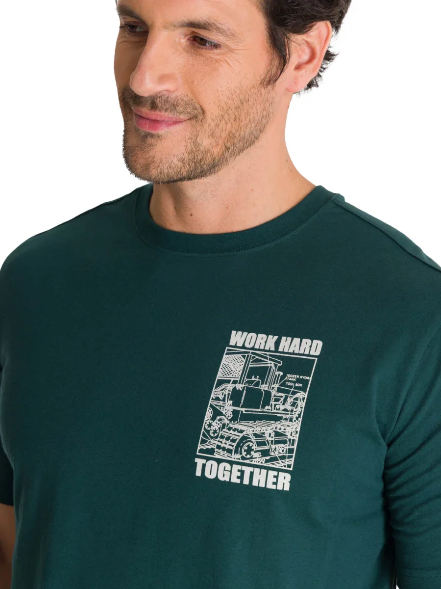 Polera Manga Corta Hombre Heritage Diseño Petroleo CAT - Imagen 5