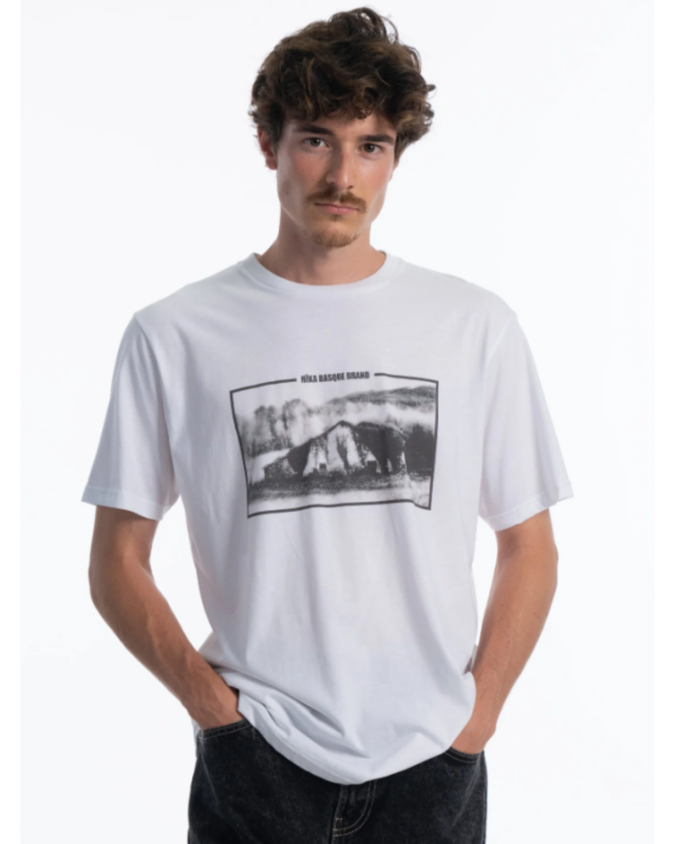 Camiseta Etxea blanca con imagen – HÏKA